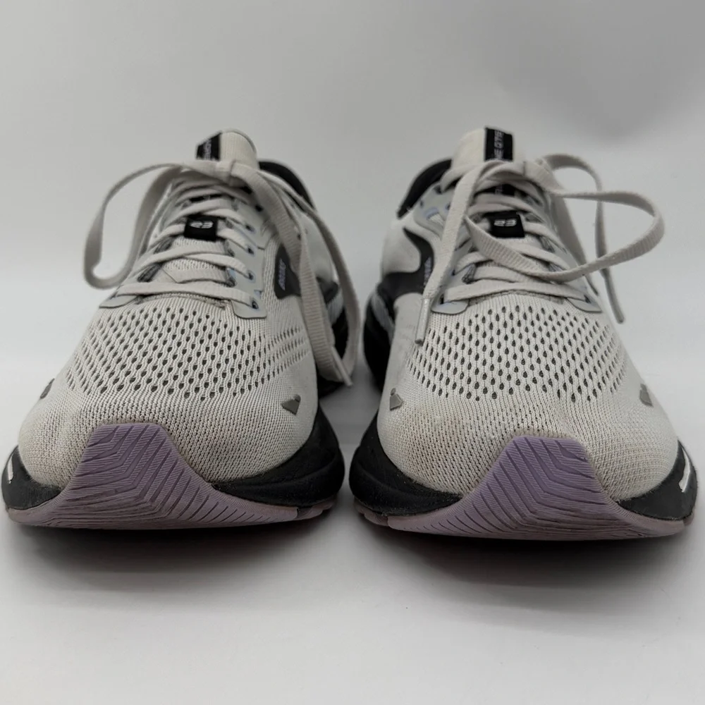 Brooks Adrenaline GTS Men’s Running Shoes in Light Gray and Black - Picture 7 of 16